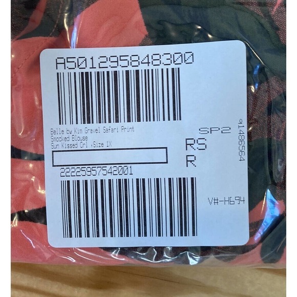 NEW Belle By Kim Gravel Safari Print Smocked Blouse Size 1X Women’s Coral - Picture 7 of 7